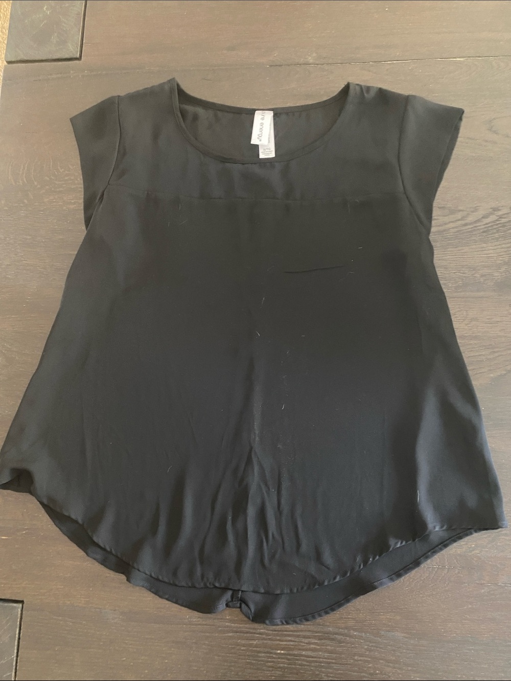 Pure Energy Black Cap-Sleeve Scoop Neck Blouse